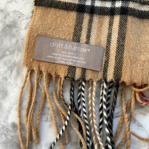 Croft & barrow nova print fringe scarf 59”x 11” - Picture 3 of 5